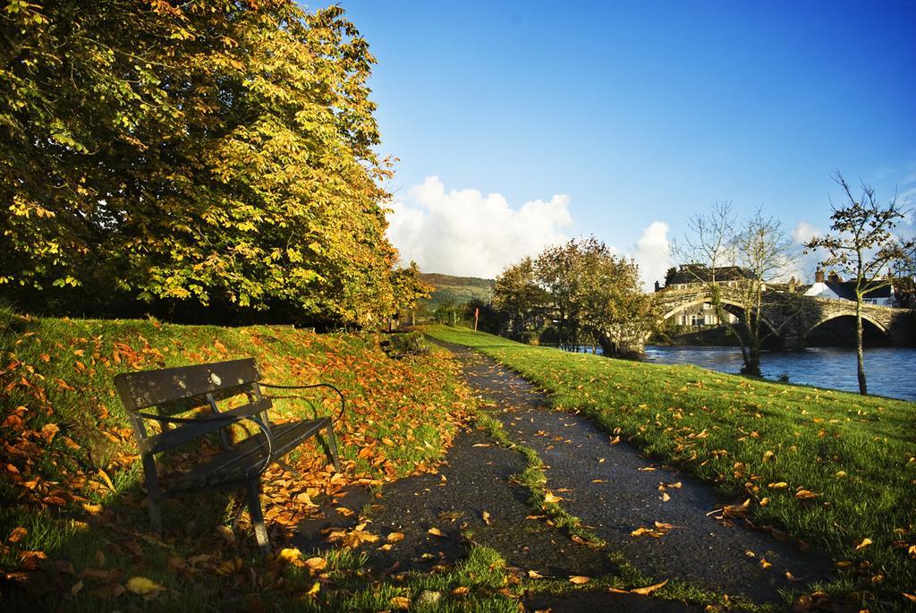 The Eagles Hotel Llanrwst Buitenkant foto