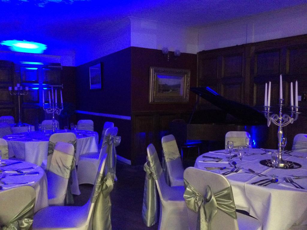 The Eagles Hotel Llanrwst Buitenkant foto