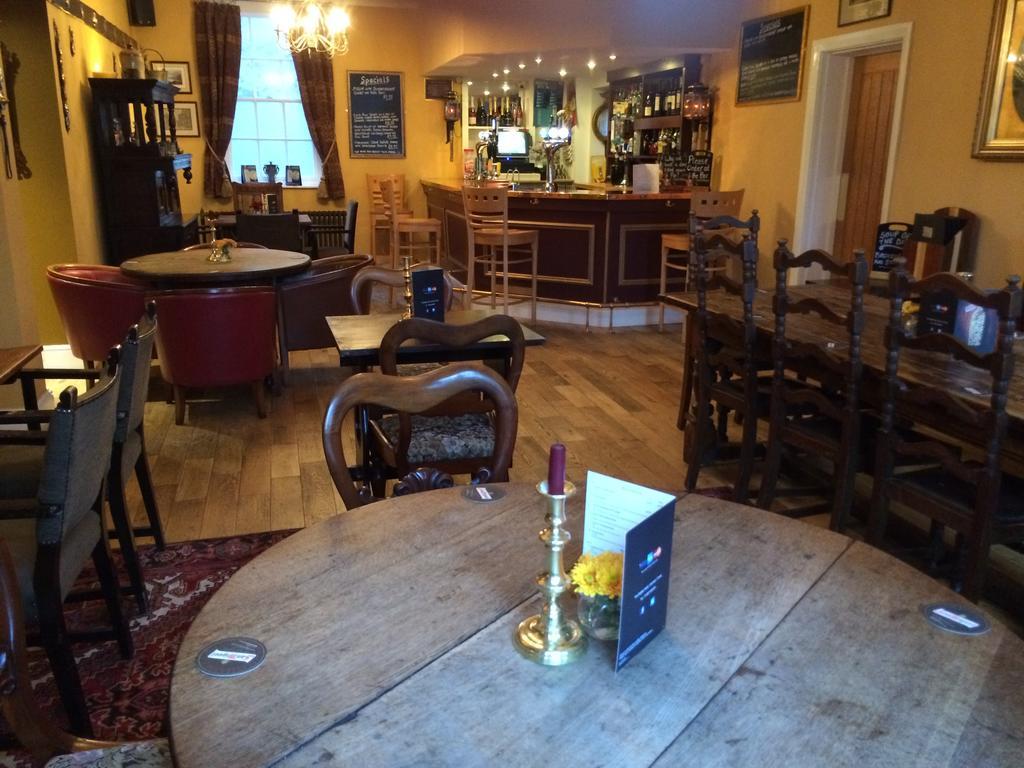 The Eagles Hotel Llanrwst Buitenkant foto