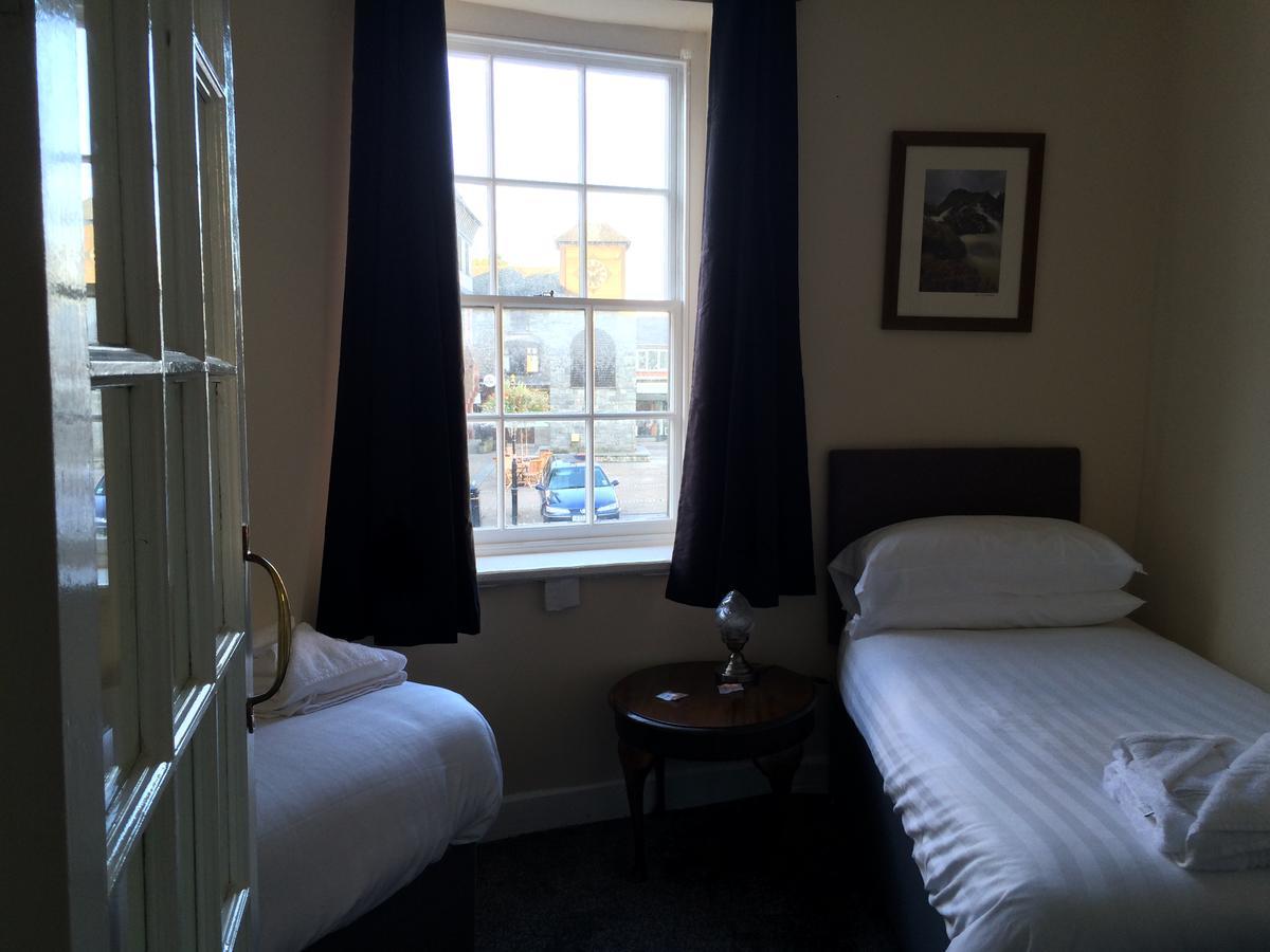 The Eagles Hotel Llanrwst Buitenkant foto