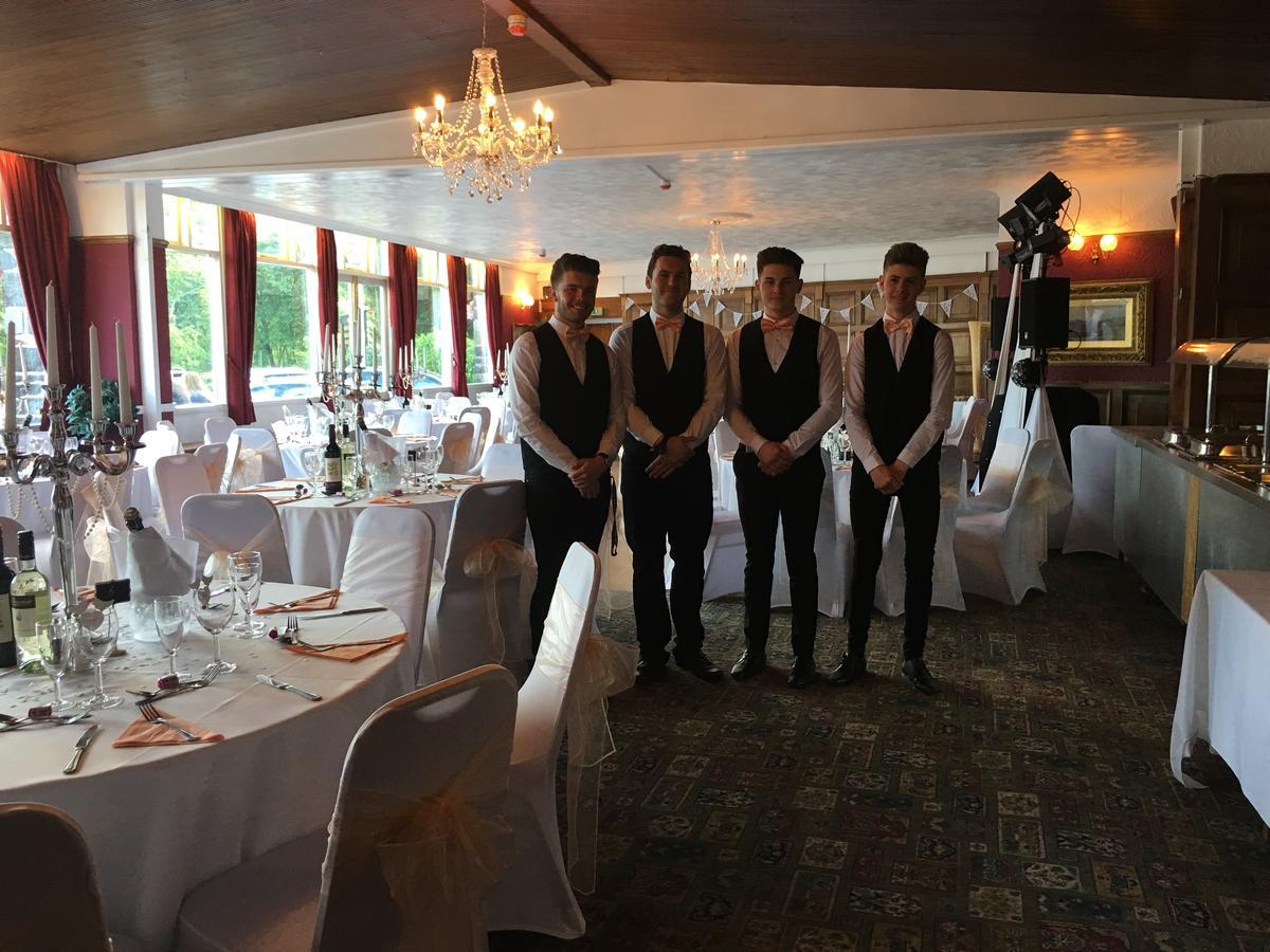 The Eagles Hotel Llanrwst Buitenkant foto