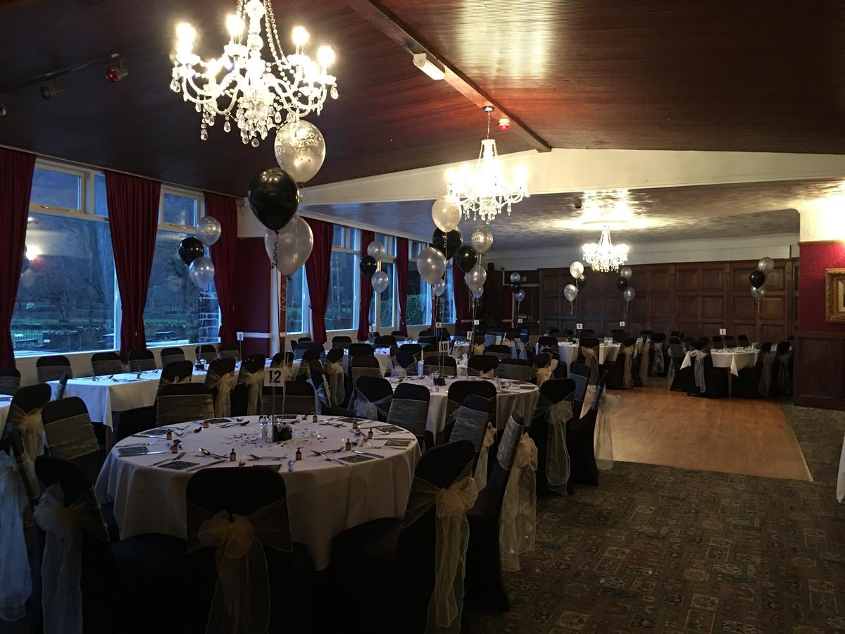 The Eagles Hotel Llanrwst Buitenkant foto