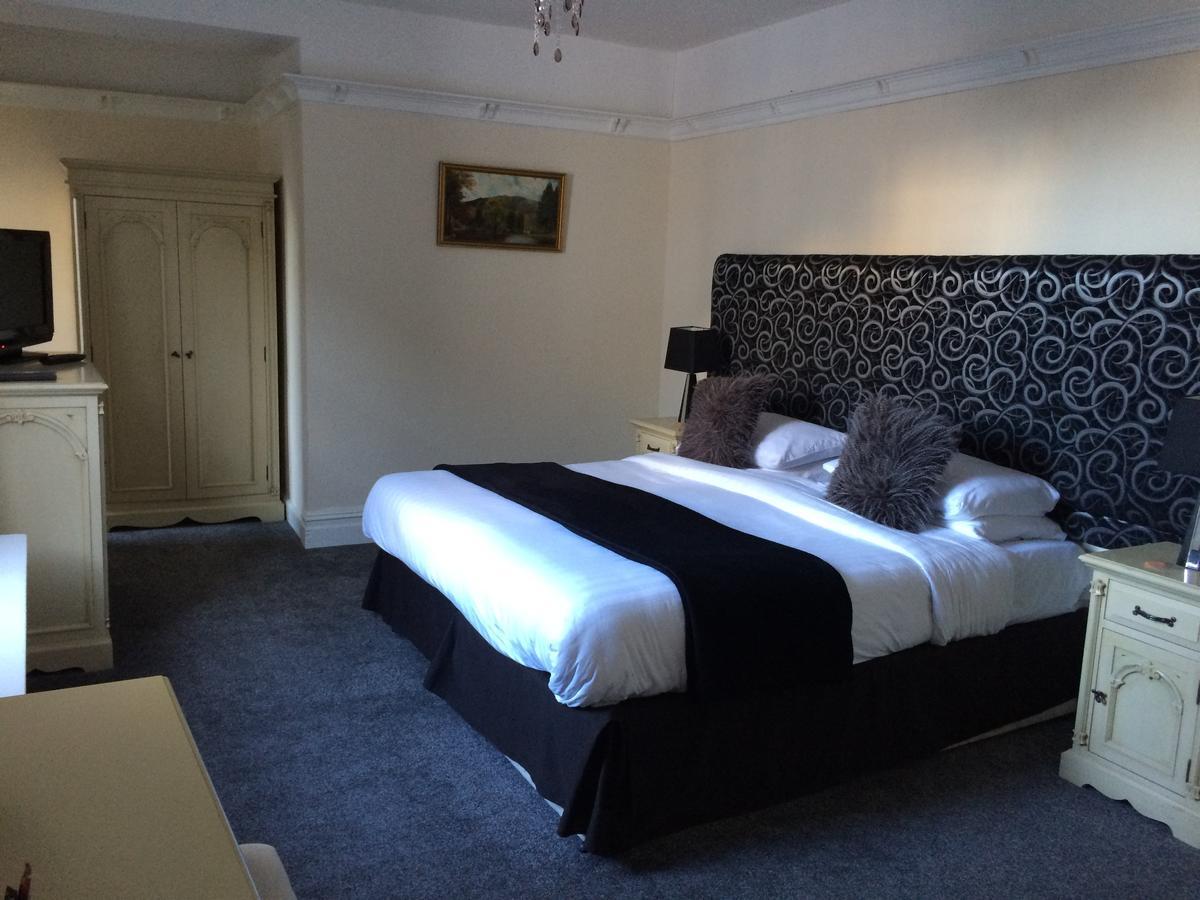 The Eagles Hotel Llanrwst Buitenkant foto